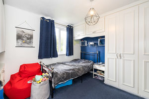 Bed- click for photo gallery